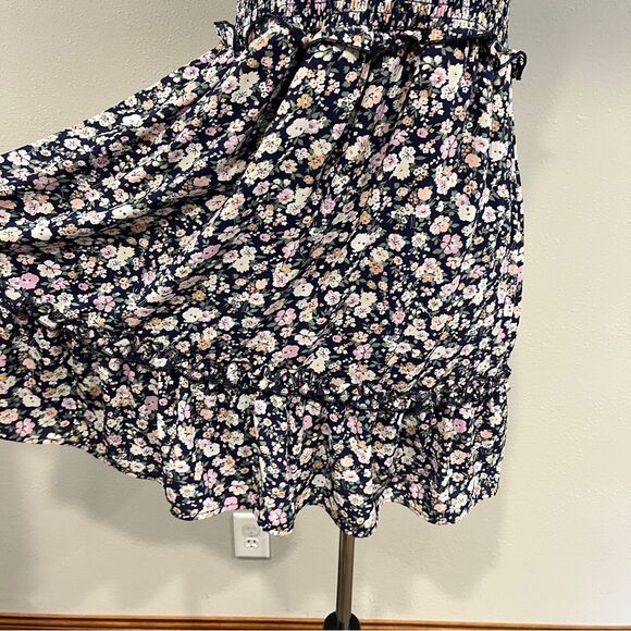 Floral Smocked mini Dress with straps - Picture 4 of 13